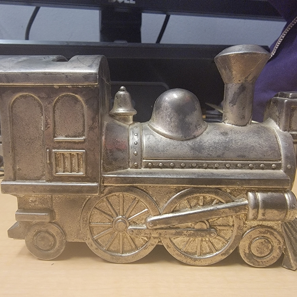 Silver Train Bank